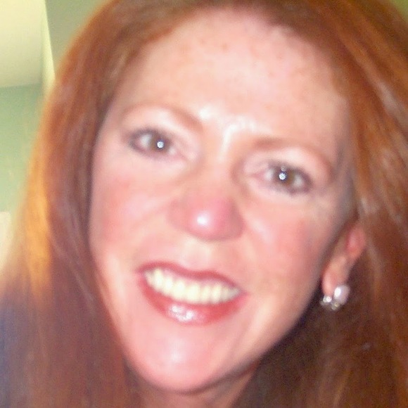 Meet your Posher, Maureen - Picture 1 of 1